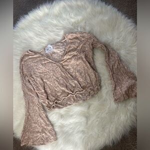 Sadie and Sage long sleeve cropped top floral pink size medium